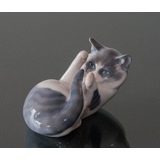 Cat, playing. Royal Copenhagen figurine no. 727 or 071