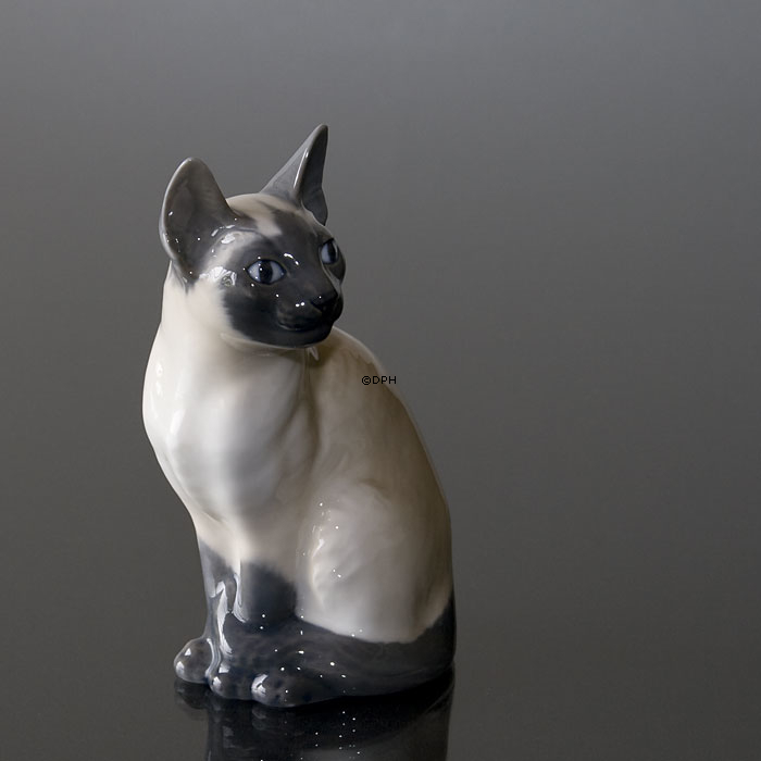 Siameser kat, Royal Copenhagen figur nr. 3281 eller 142