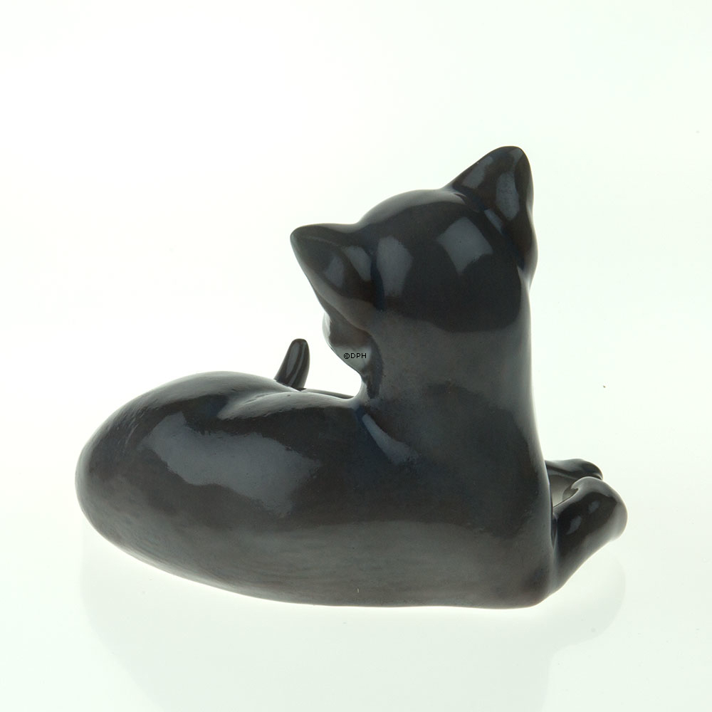 Liggende kat, Bing & Grøndahl kattefigur nr. 2514 eller 514