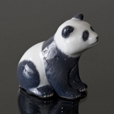 Panda sitting inquisitively, Royal Copenhagen figurine no. 663