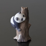 Klatrende Panda, Royal Copenhagen figur nr. 664