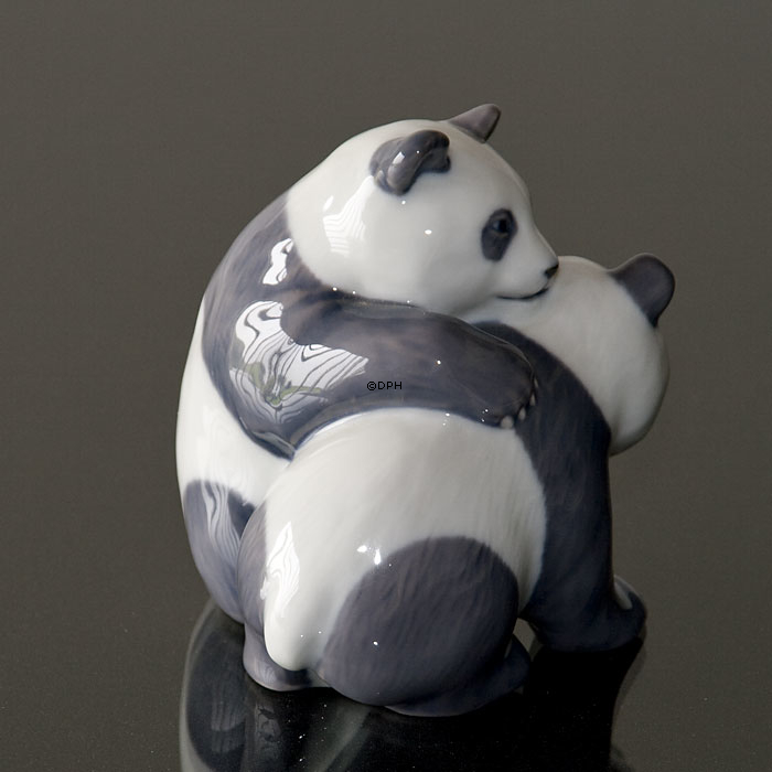 Legende Panda, Royal Copenhagen figur nr. 667