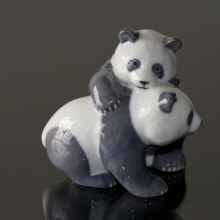 Legende Panda, Royal Copenhagen figur nr. 667