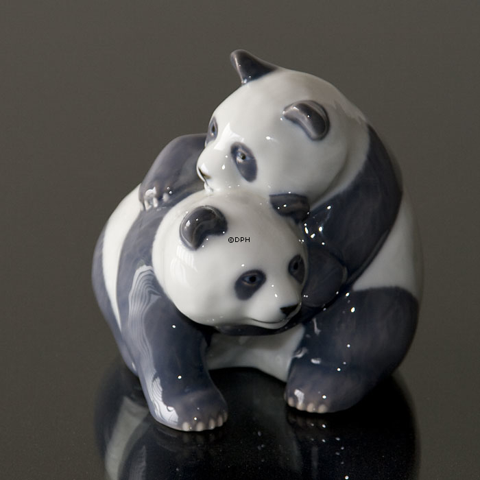 Legende Panda, Royal Copenhagen figur nr. 667