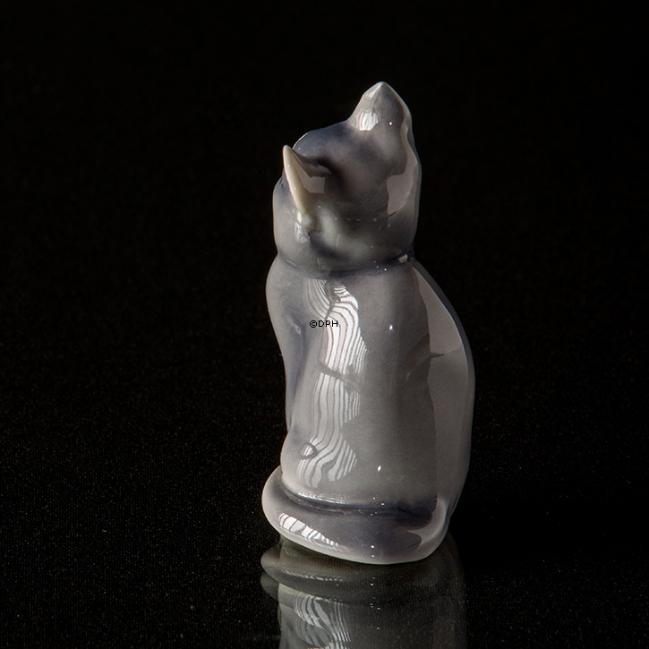 Duchess, Kat, Royal Copenhagen figur nr. 680