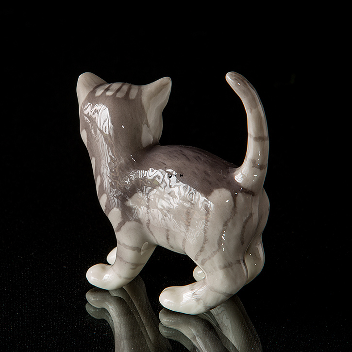 Alex, kat, Royal Copenhagen figur nr. 685