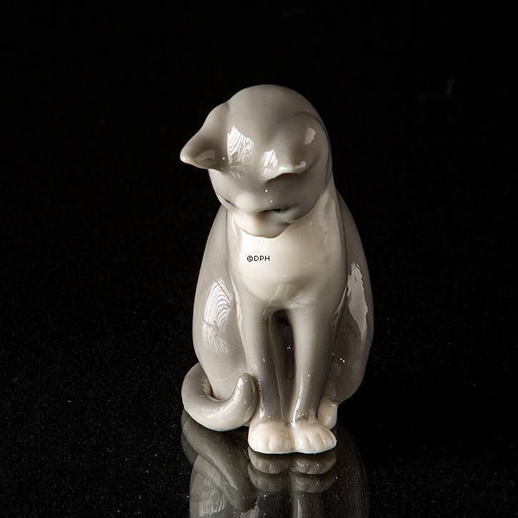 Princess, kat, Royal Copenhagen figur nr. 687