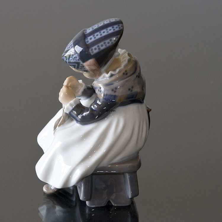 Amagerpige, Royal Copenhagen figur nr. 1314 eller 097