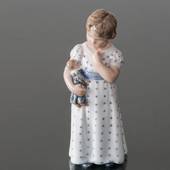Pige med dukke, Royal Copenhagen figur nr. 3539
