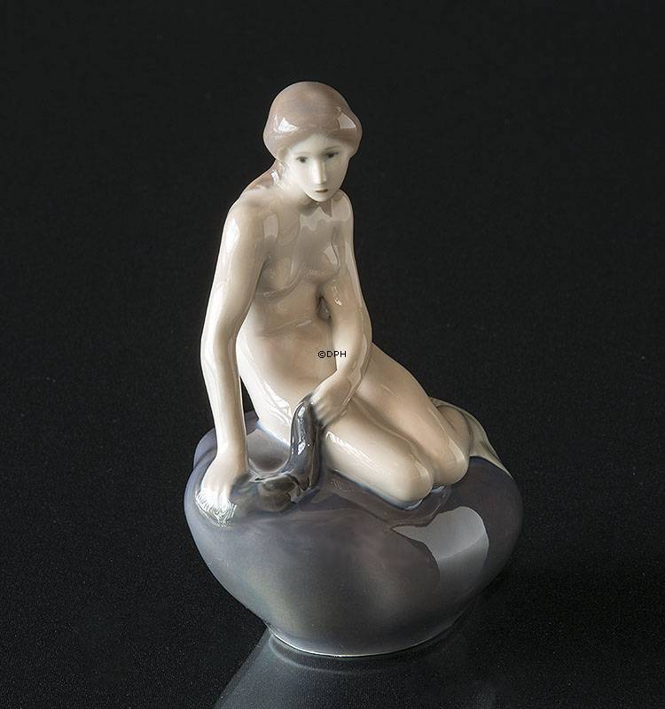 Den Lille Havfrue, Royal Copenhagen figur nr. 5689 eller 159
