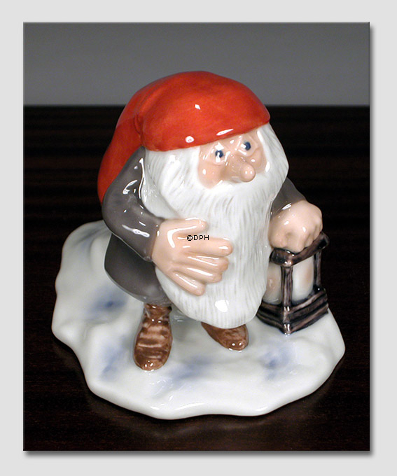 Nisse med lygte, Wiberg, Royal Copenhagen julefigur nr. 369