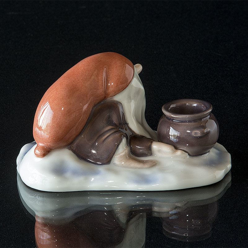 Nisse med Lysestage, Wiberg, Royal Copenhagen julefigur nr. 374