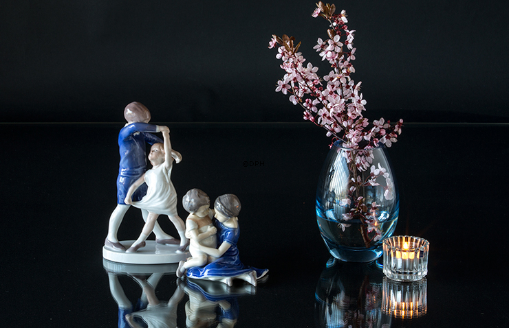 Legende børn, Bing & Grøndahl figur nr. 1568 eller 403