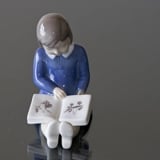 First book girl reading a book, Bing & grondahl figurine no. 2247 or 467