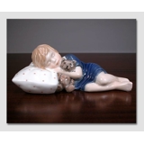 Else sover, Pige liggende med bamse, Royal Copenhagen figur nr. 675