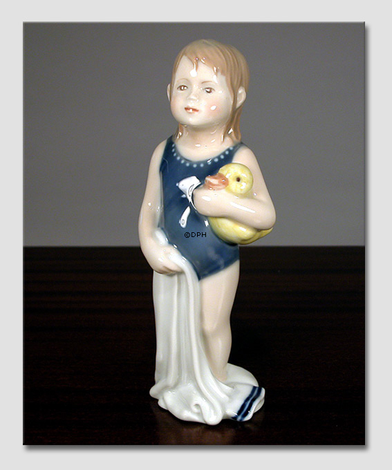 Else i badedragt, Pige stående i badedragt Royal Copenhagen figur nr. 678