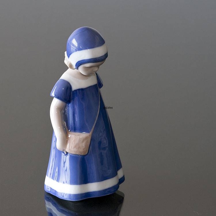 Anemone fisk cigar Do Else, Pige med blå kjole, Bing & Grøndahl figur nr. 1574 | Nr. 1023404 |  Alt.