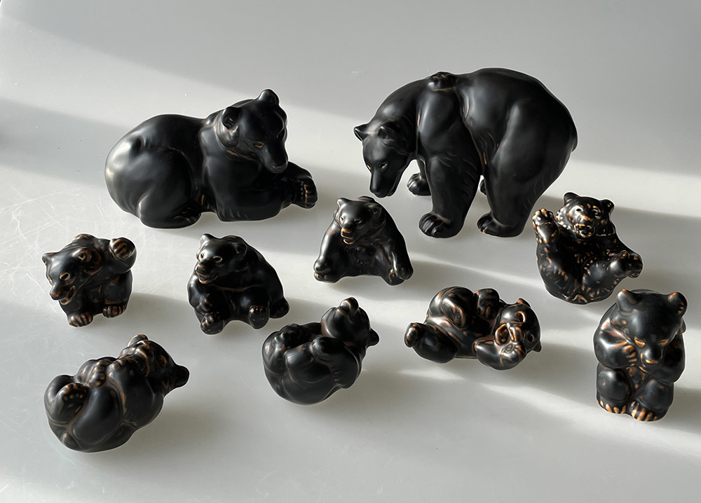 Bjørneunge, stentøjsfigur, Royal Copenhagen nr. 21433 nr. 233