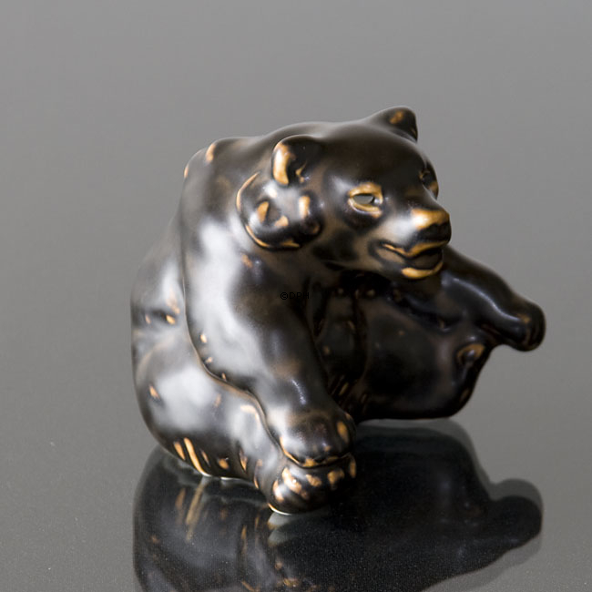 Bjørneunge, Royal Copenhagen stentøjsfigur nr. 22746 eller 246