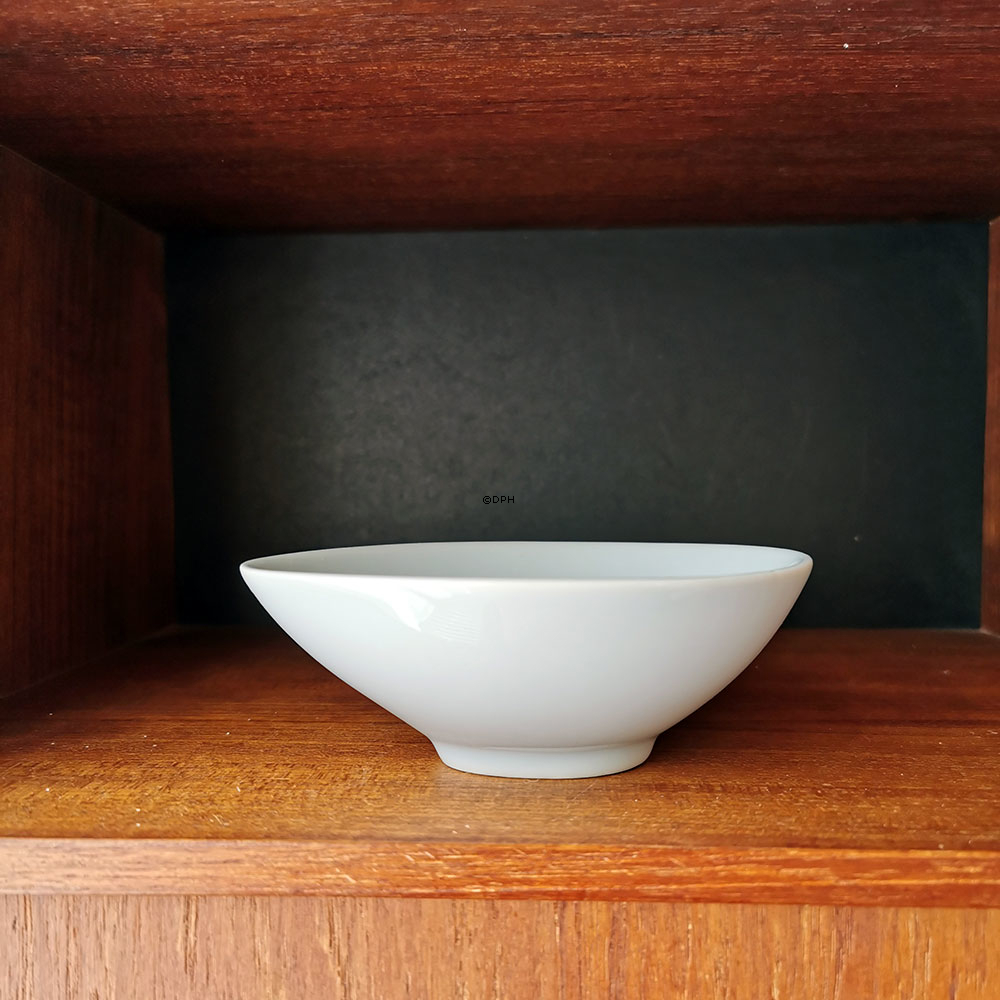 Lifeline skål, isblå, Royal Copenhagen nr. 328, design Maria Torstensson