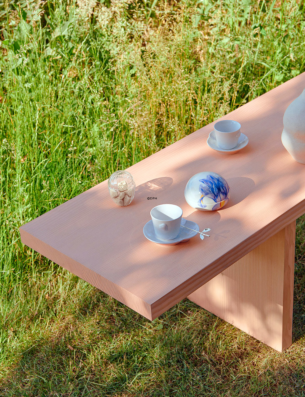 Bonbonniere med blå iris, Royal Copenhagen påske 2024