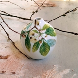 Vase mit beech, Royal Copenhagen Easter 2024