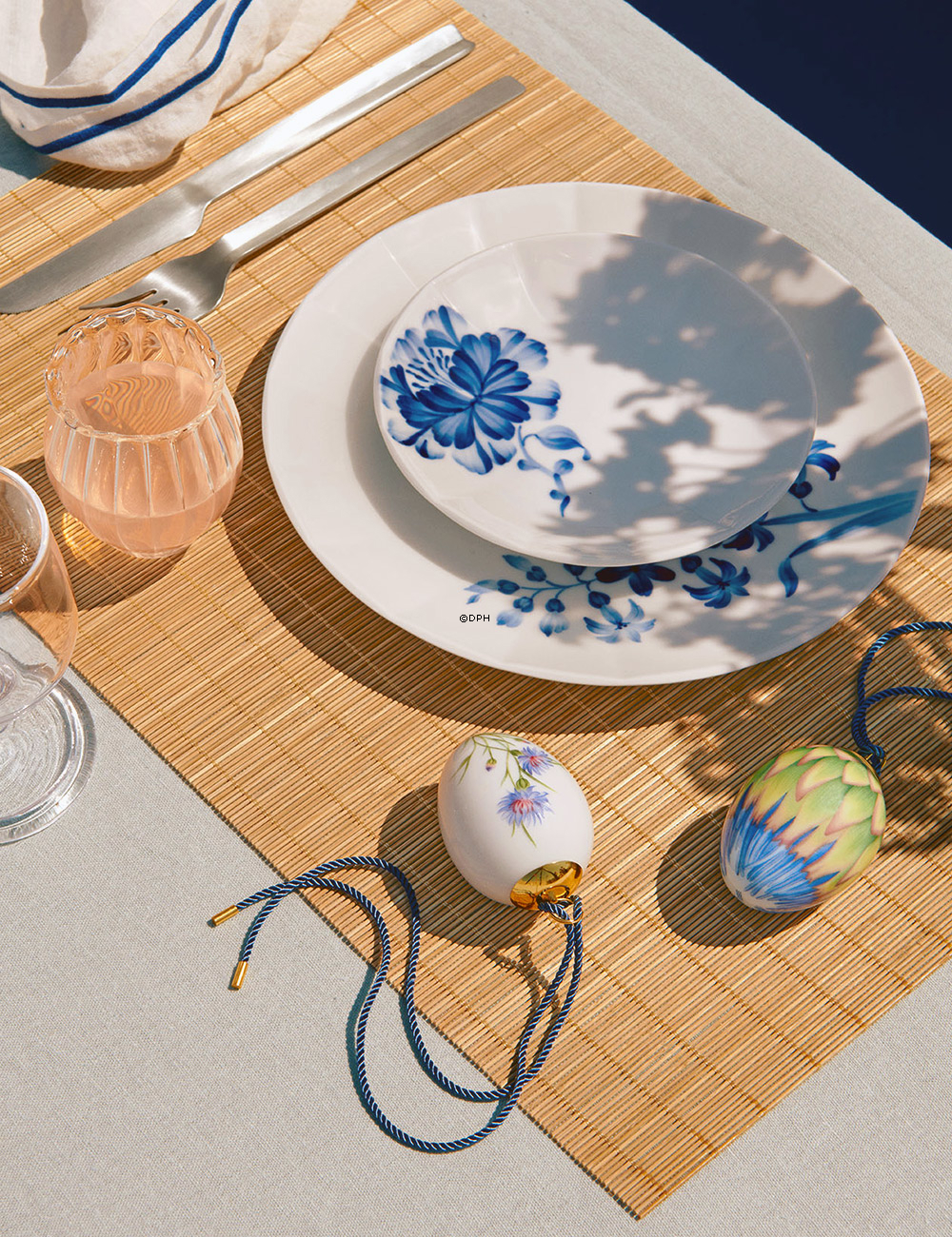 Påskeæg med kornblomst knopper, Royal Copenhagen påske 2024
