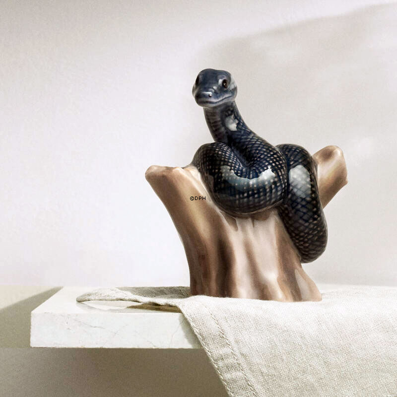 Royal Copenhagen Stjernetegn årsfigur 2025, Slange