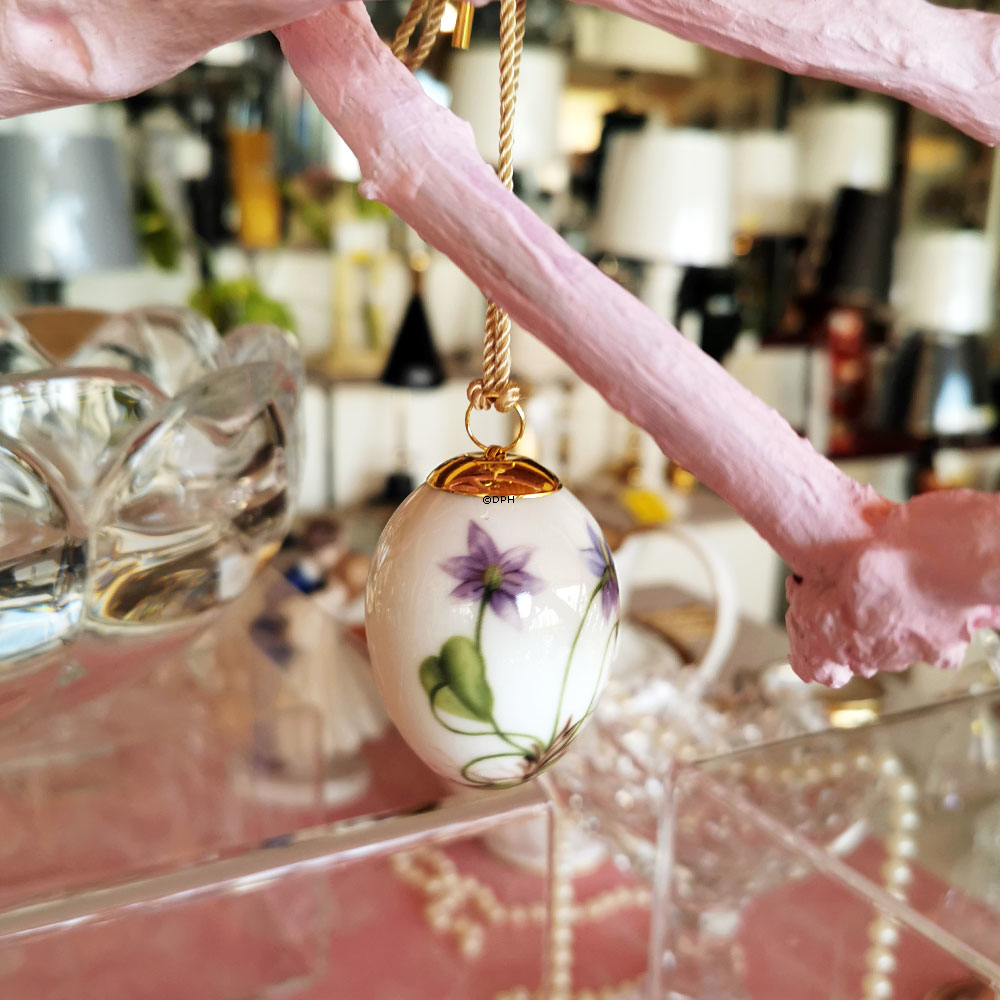 Påskeæg med blå anemone, Royal Copenhagen påske 2025