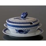 Royal Copenhagen/Aluminia Tranquebar, blå, Sovseskål med underskål nr. 11/1016