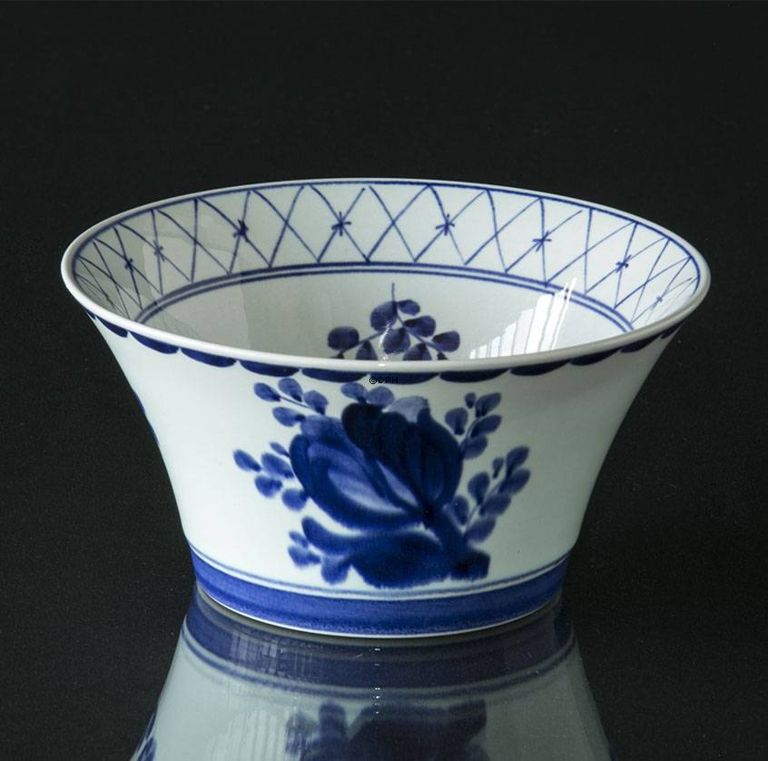 Royal Copenhagen/Aluminia Tranquebar, blå, rund skål nr. 11/1096