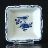 Royal Copenhagen/Aluminia Tranquebar, blue, pickle dish / buttercup NOTE: Available with different motifs