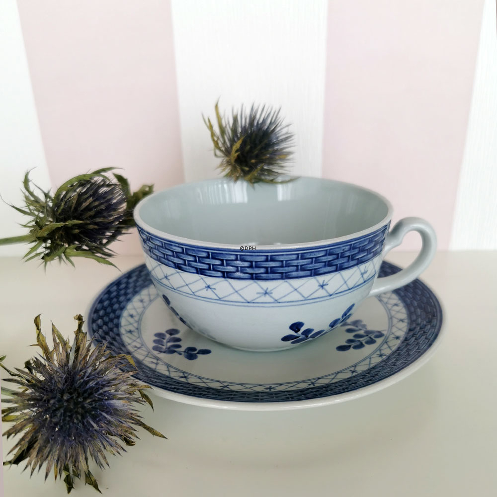 Royal Copenhagen/Aluminia  Tranquebar, blå, Stor kop nr. 1398 (kop Ø11,5 underkop Ø17cm)l