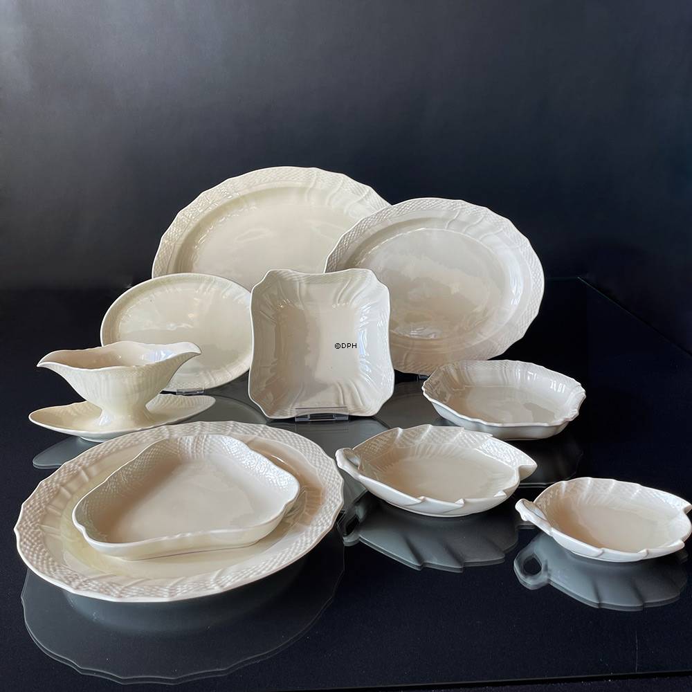 Creme Svejfet fad, Royal Copenhagen Josephine stel nr. 11/1522