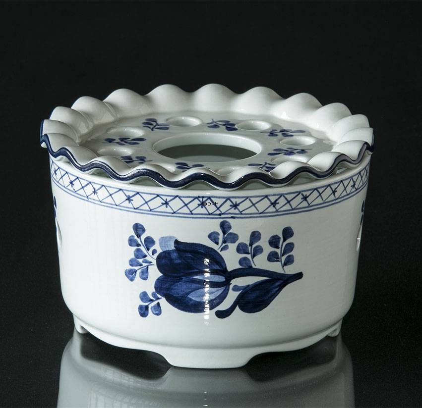 Royal Copenhagen/Aluminia Tranquebar, blå, tevarmer nr. 11/1872