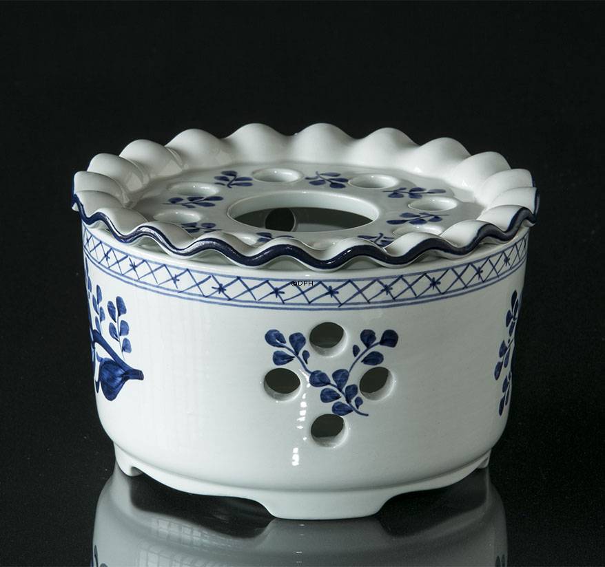 Royal Copenhagen/Aluminia Tranquebar, blå, tevarmer nr. 11/1872