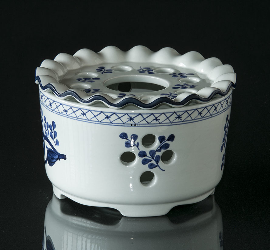 Royal Copenhagen/Aluminia Tranquebar, blå, tevarmer nr. 11/1872