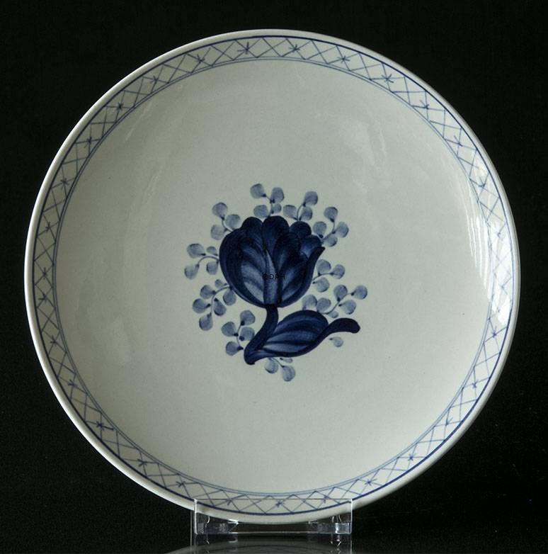 Royal Copenhagen/Aluminia Tranquebar, blå, tallerken 17cm nr. 11/2702