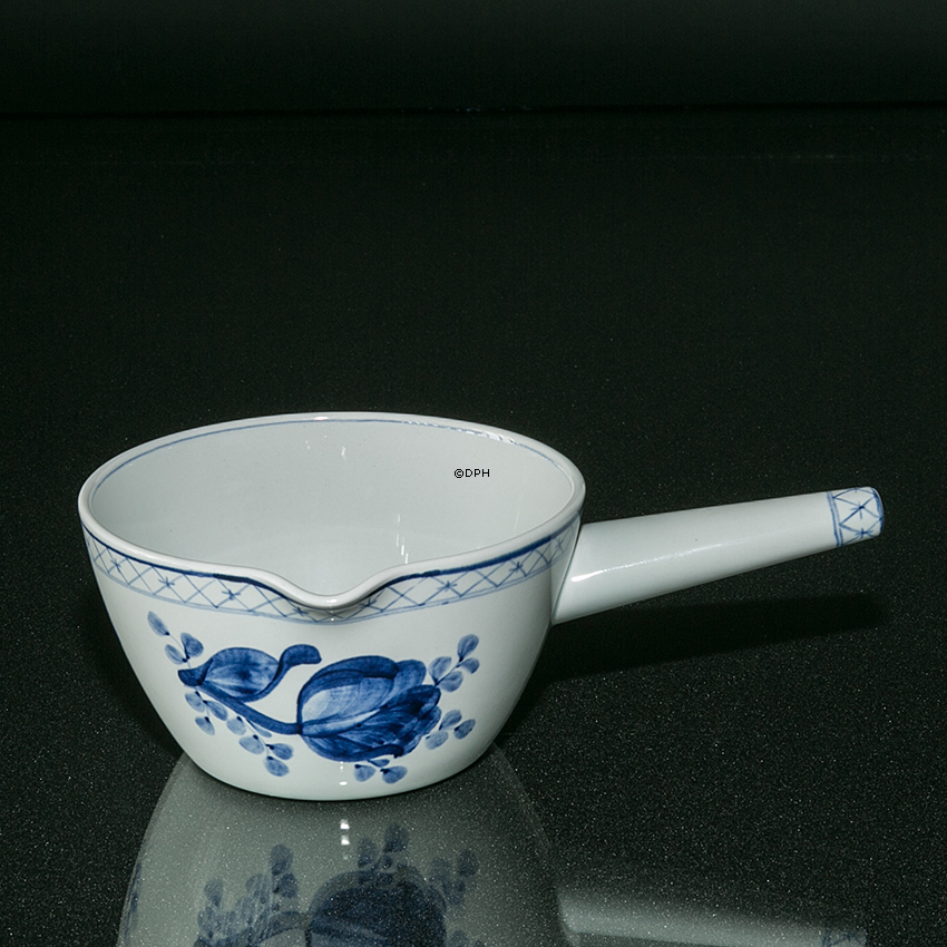 Royal Copenhagen/Aluminia Tranquebar, blå, sovseskål nr. 11/2872