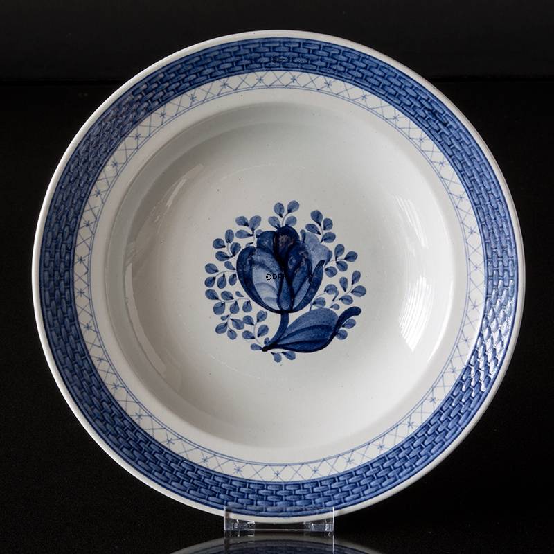 Royal Copenhagen/Aluminia  Tranquebar, blå, dyb tallerken 24cm, nr. 950