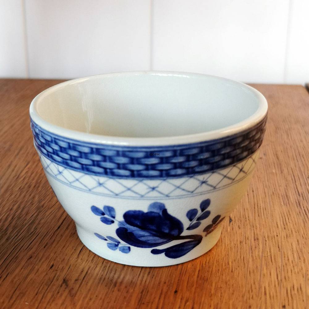 Royal Copenhagen/Aluminia  Tranquebar, blå, sukkerskål UDEN låg nr. 953