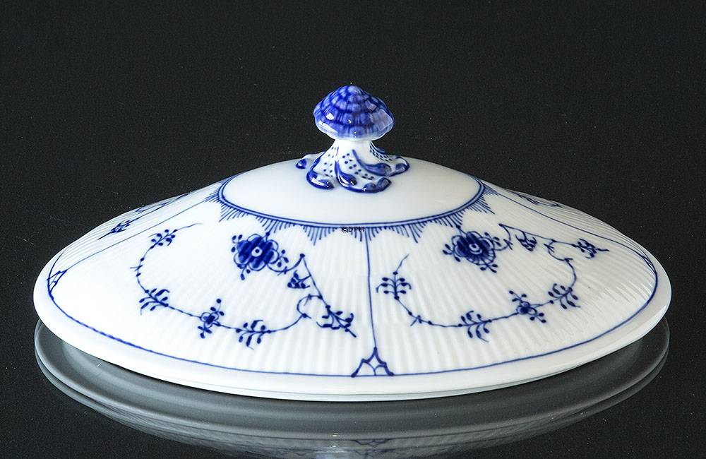 Musselmalet, riflet, LÅG til oval lågfad nr. 1-283 (1101172), Royal Copenhagen