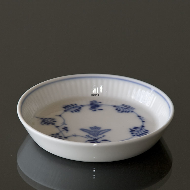 Musselmalet, riflet, lille asiet nr. 1/2185 eller 332,  9cm, Royal Copenhagen