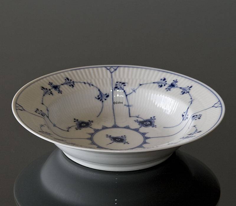 Musselmalet, riflet dyb tallerken 23cm, Royal Copenhagen 23cm
