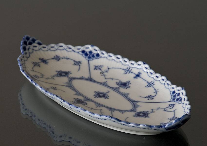 Musselmalet halvblonde oval asiet nr. 1/613 eller 349, Royal Copenhagen 25cm