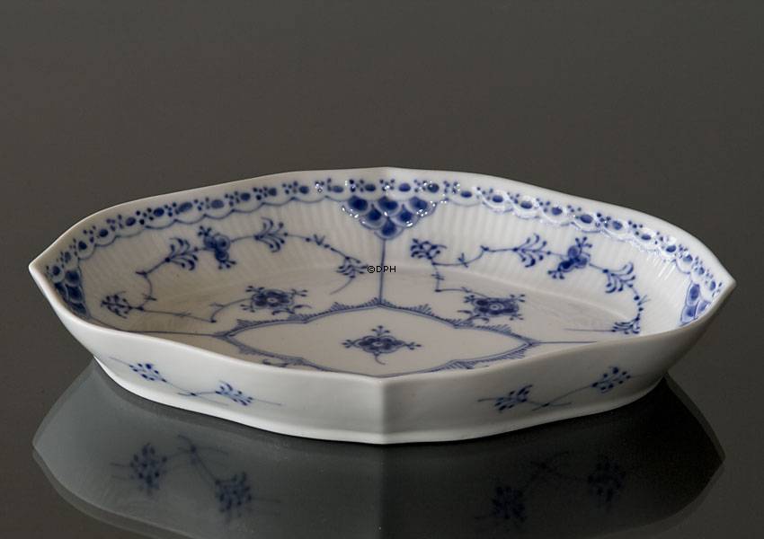 Musselmalet halvblonde aflang asiet nr. 1/552 eller 353, Royal Copenhagen 22cm