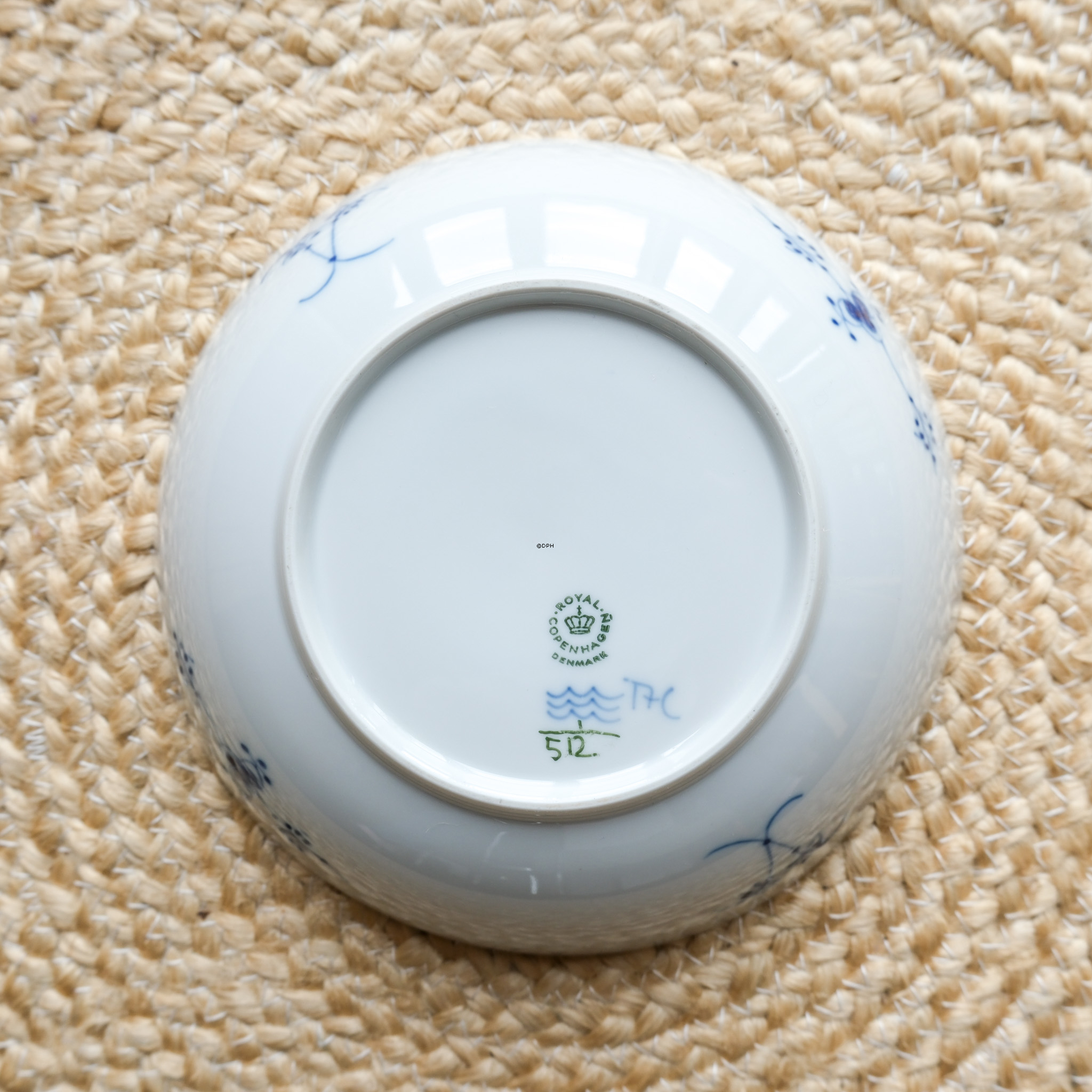 Musselmalet halvblonde, salatskål nr. 1-512, indhold 70 cl., Royal Copenhagen 22cm