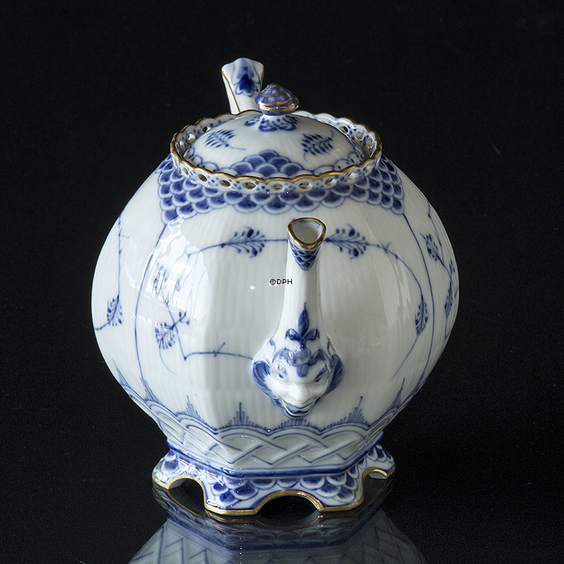 Musselmalet helblonde, tekande med guldkant, Royal Copenhagen