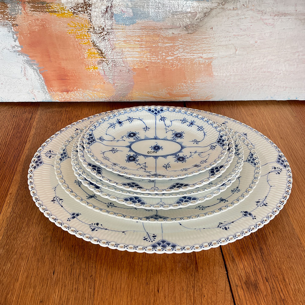 Musselmalet, helblonde, oval fad nr. 1/1147 eller 374, Royal Copenhagen 30cm