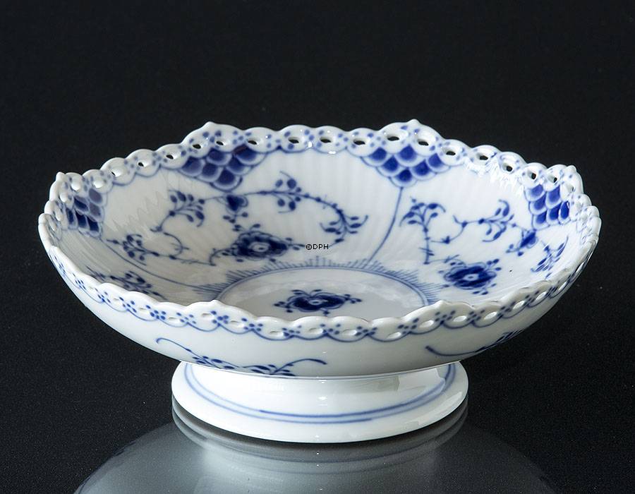 Musselmalet helblonde kagefad på lav fod nr. 1/1023 eller 427, Royal Copenhagen 18cm